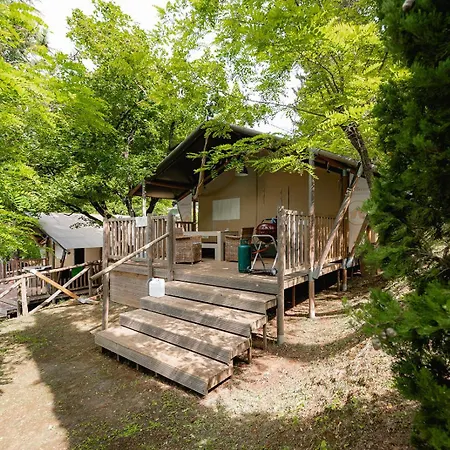 Glamping *
