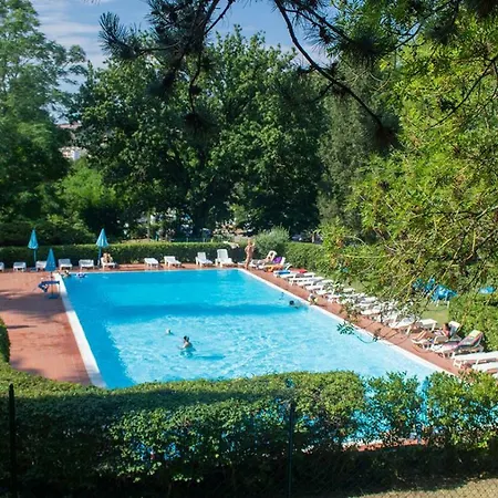 Οργανωμένο κάμπινγκ Glamping *