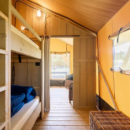 Glamping *